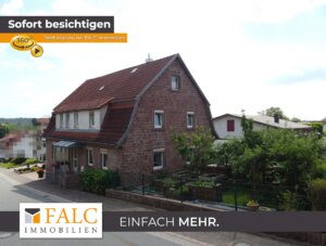 Schönes Bauernhaus mit Doppelgarage in Balsbach